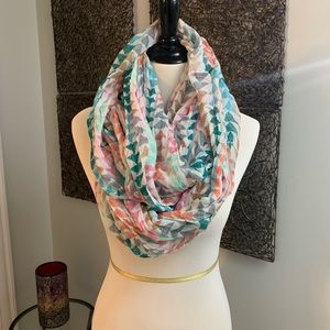 Multi-colored triangle infinity fashion scarf